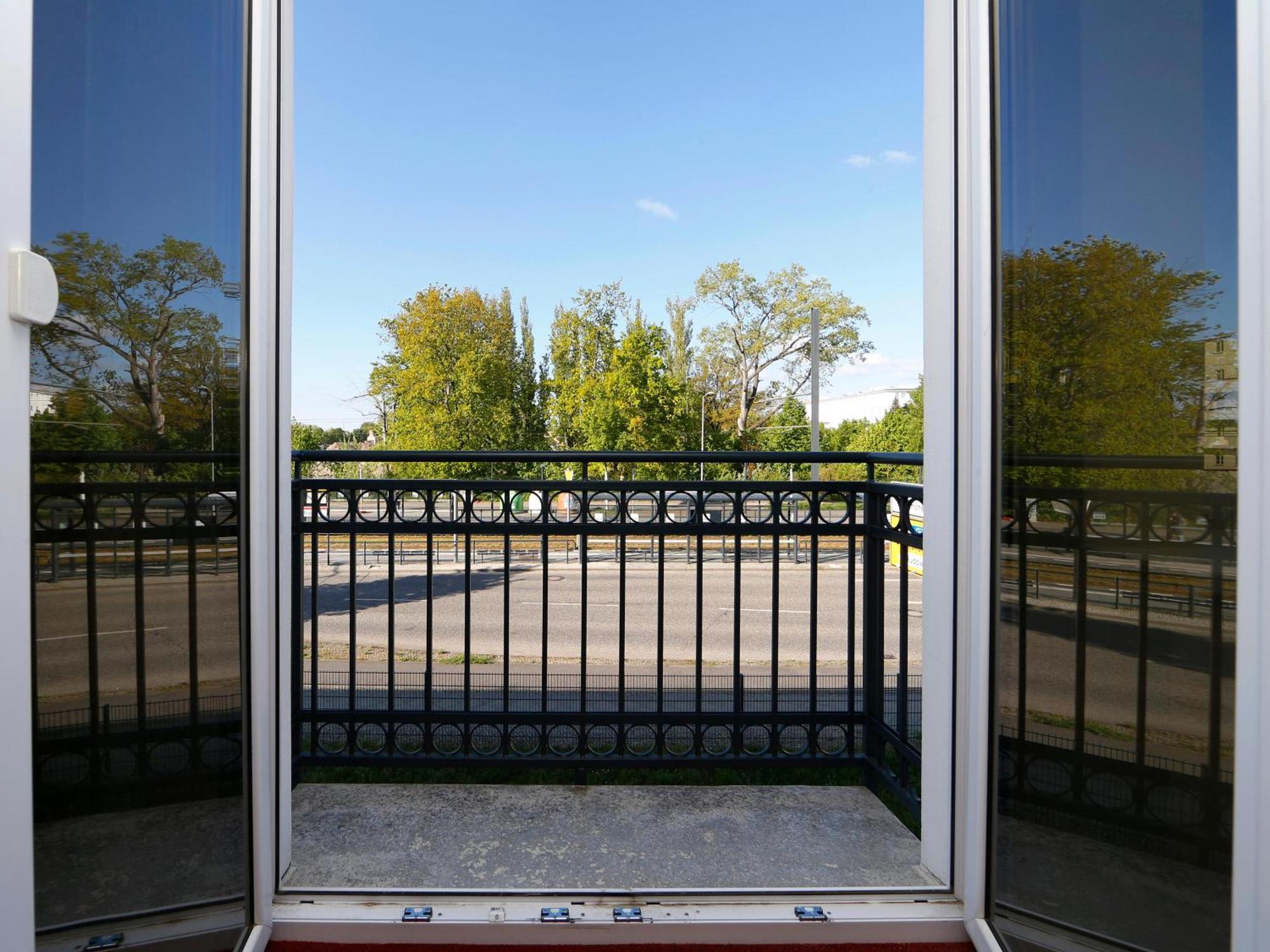 B&B Hotel Berlin-Adlershof Exterior photo