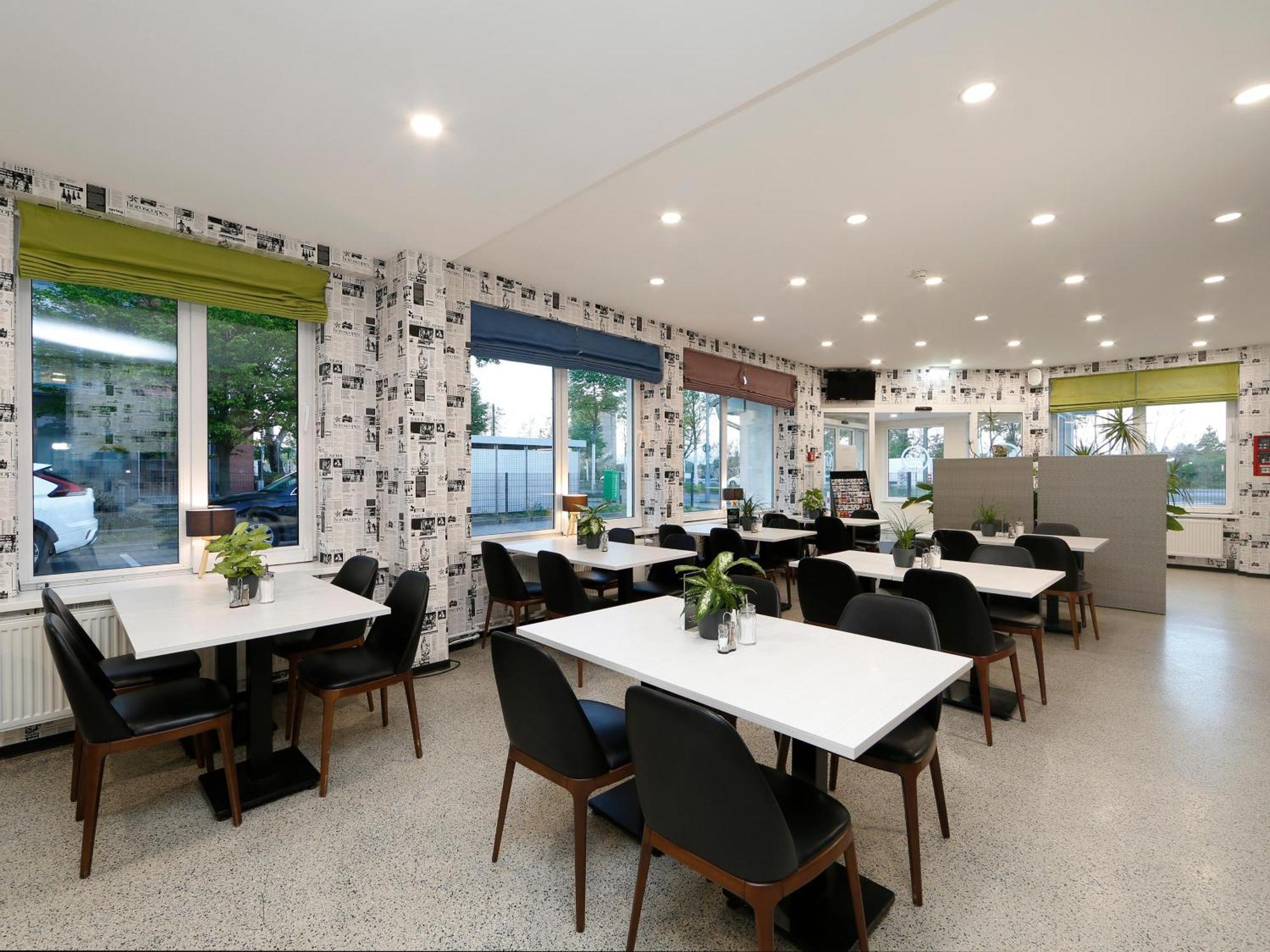 B&B Hotel Berlin-Adlershof Exterior photo